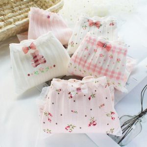 شورت عروسکی طرح گل صورتی